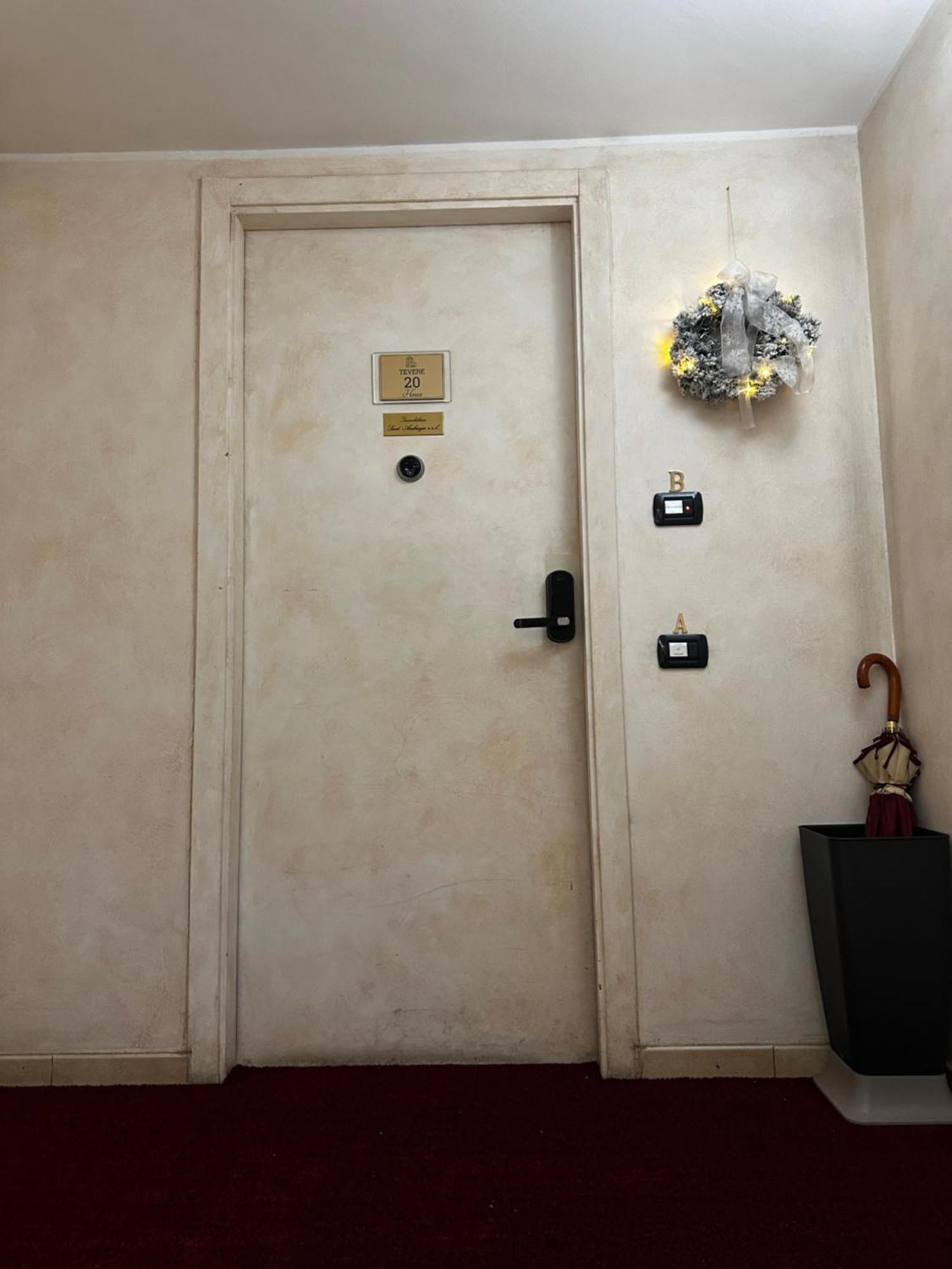 Tevere 20 House Monza Extérieur photo